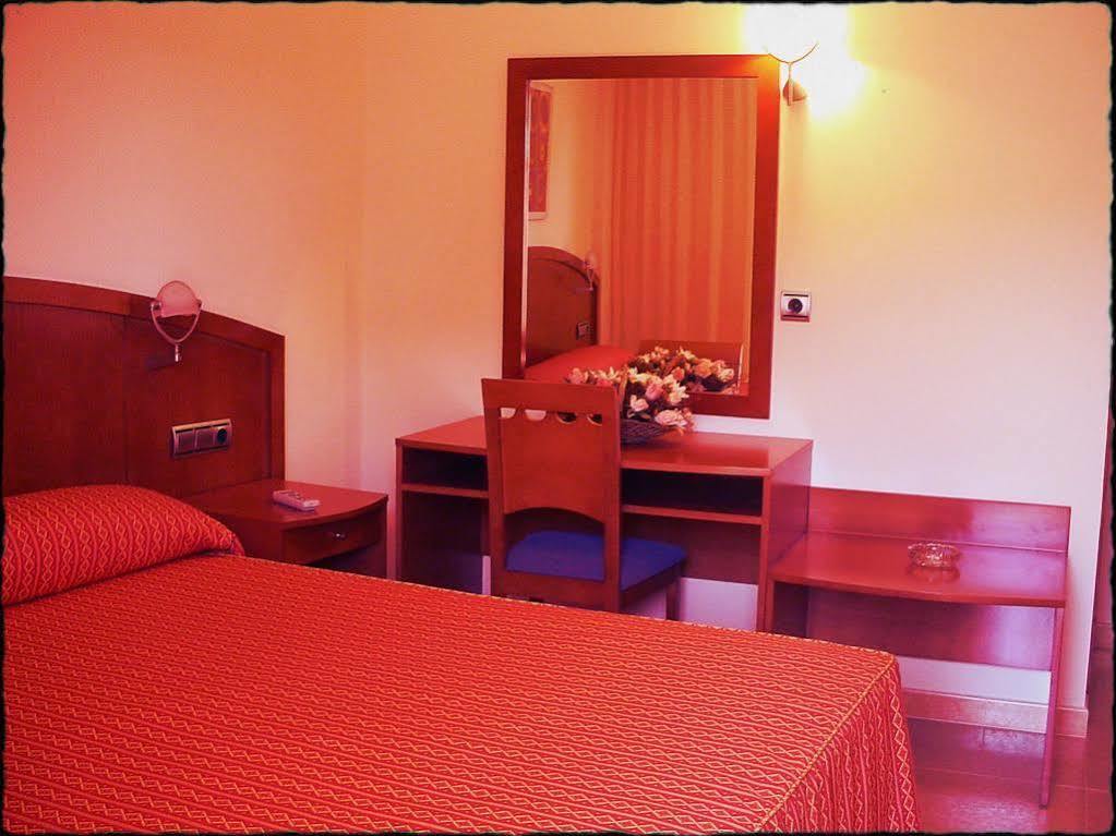 Hotel Portonovo Buitenkant foto