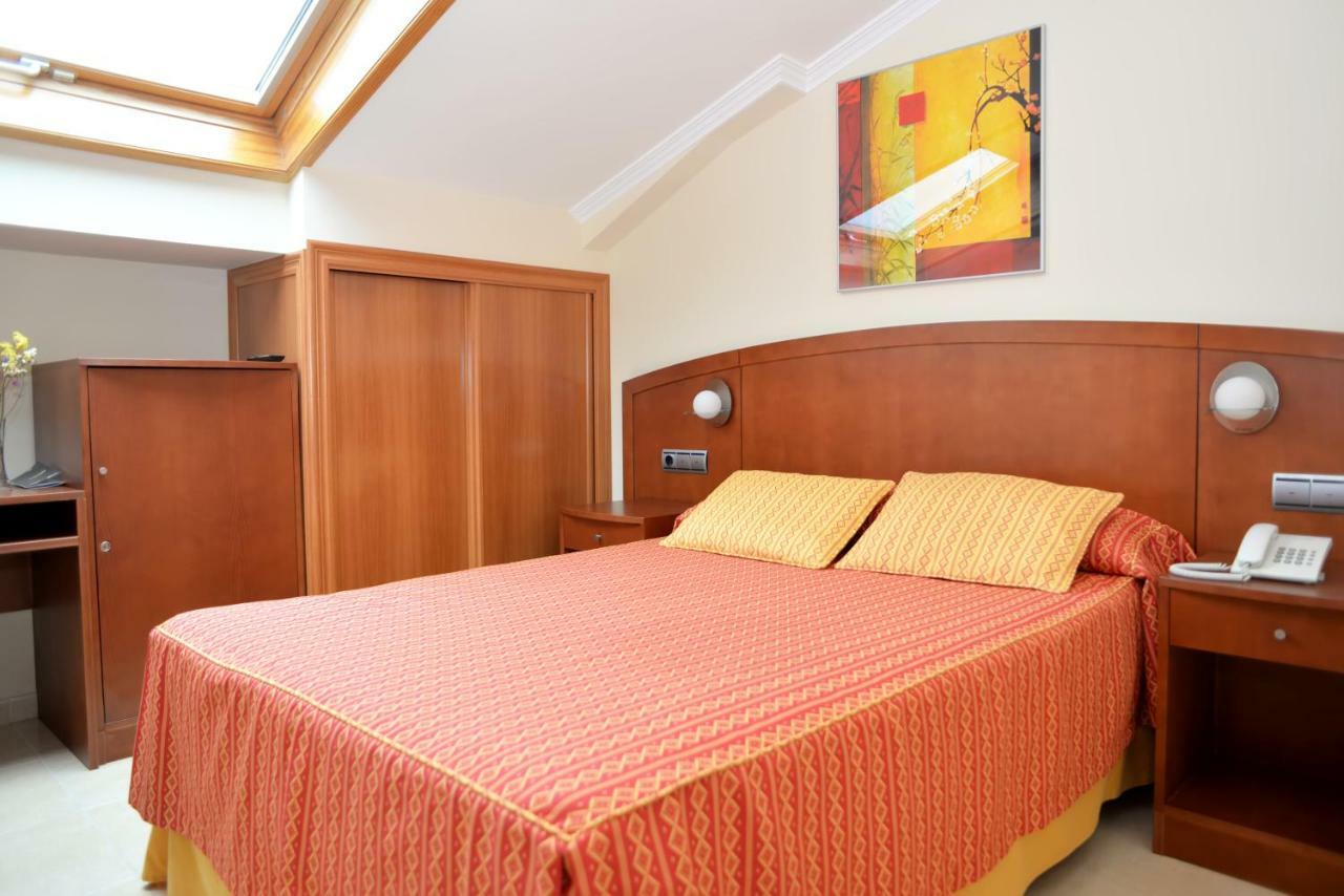Hotel Portonovo Buitenkant foto